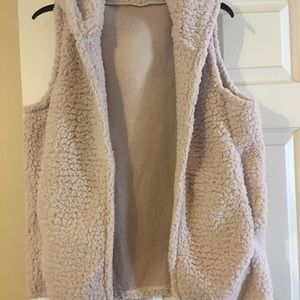 NWOT Sherpa Hooded Vest